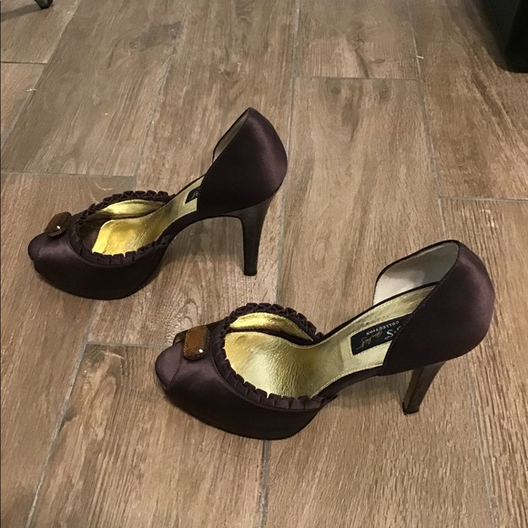 Brown Satin Pumps with Croc heel - Picture 4 of 8